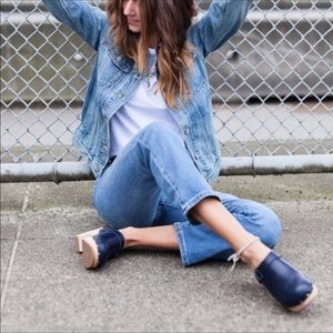 GAP : Navy Leather Wooden Clogs Size 8